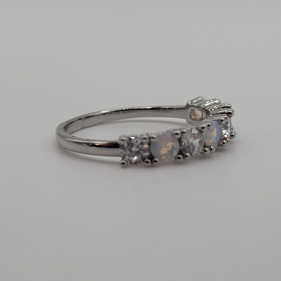 Silver gemstone ring, size 7. Charmed aroma. Appraised - Picture 4 of 12